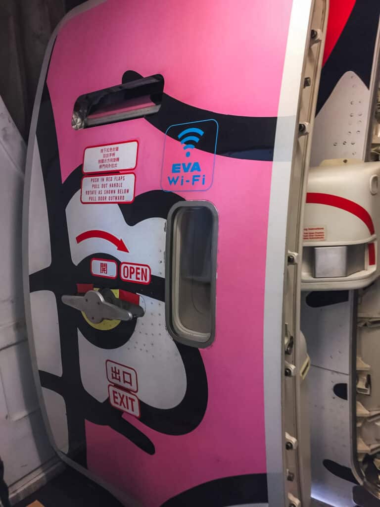 hello kitty plane door