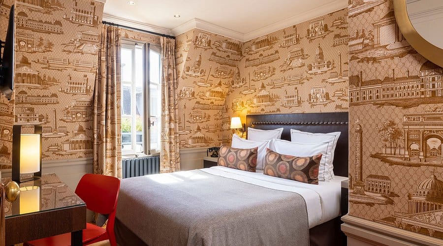 hotel de londres beautiful room in paris in the fall