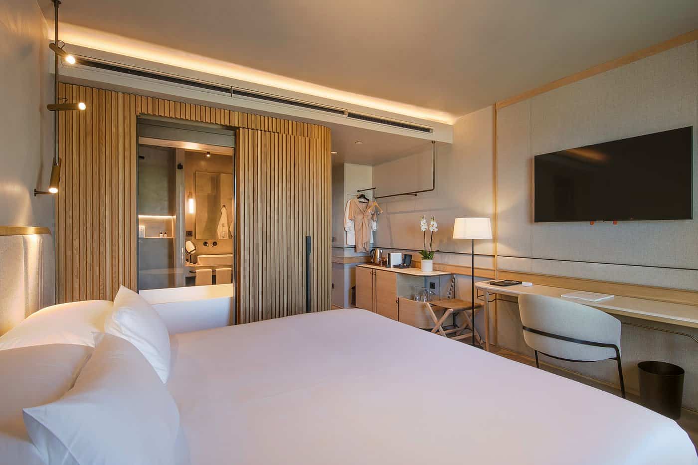 five star only you hotel in Malaga, with beautiful white bed and bathroom