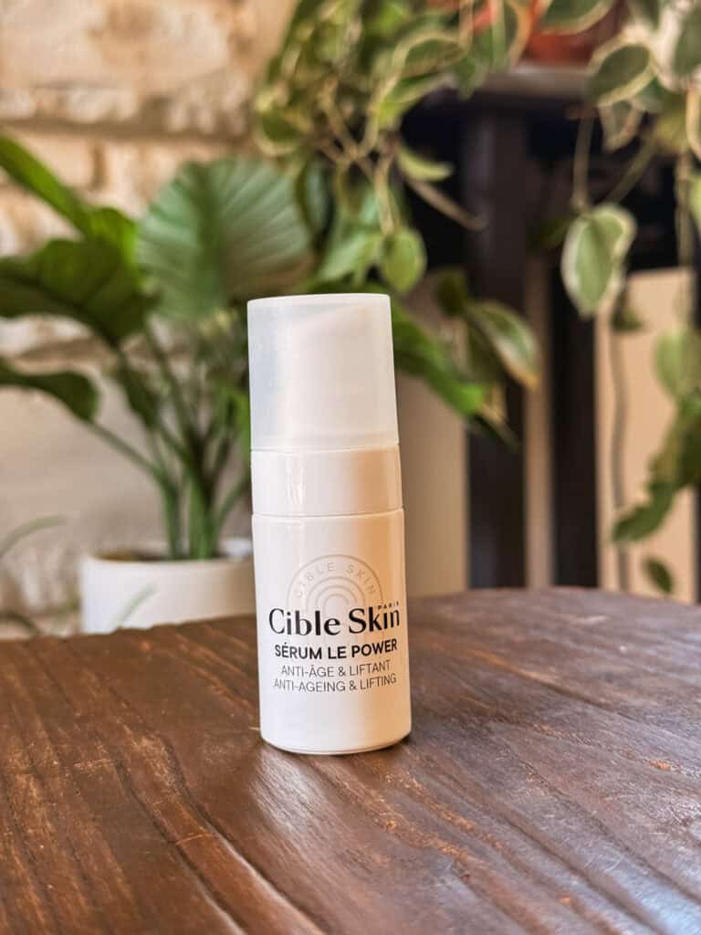 Cible Skin Sérum Le Power anti-aging lifting serum bottle